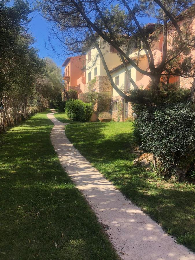 Aldiola Porto Rotondo Apartment ภายนอก รูปภาพ